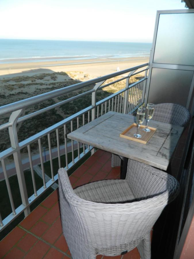 Schoonzicht Apartment Oostduinkerke Exterior photo
